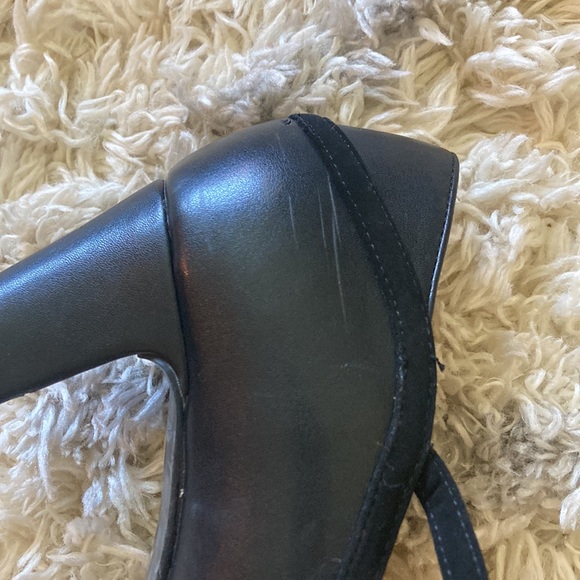 Black heels - Picture 5 of 5